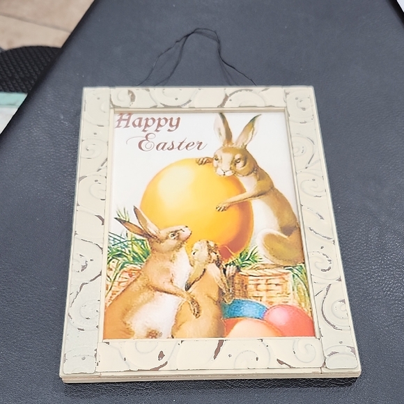 EASTER BUNNY WALL HANGING - Picture 1 of 2